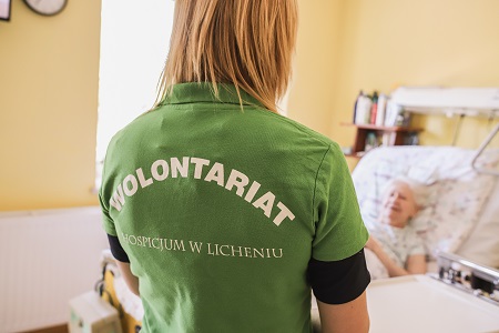 Wolontariat opiekuńczy to czas z pacjentem na oddziale hospicjum